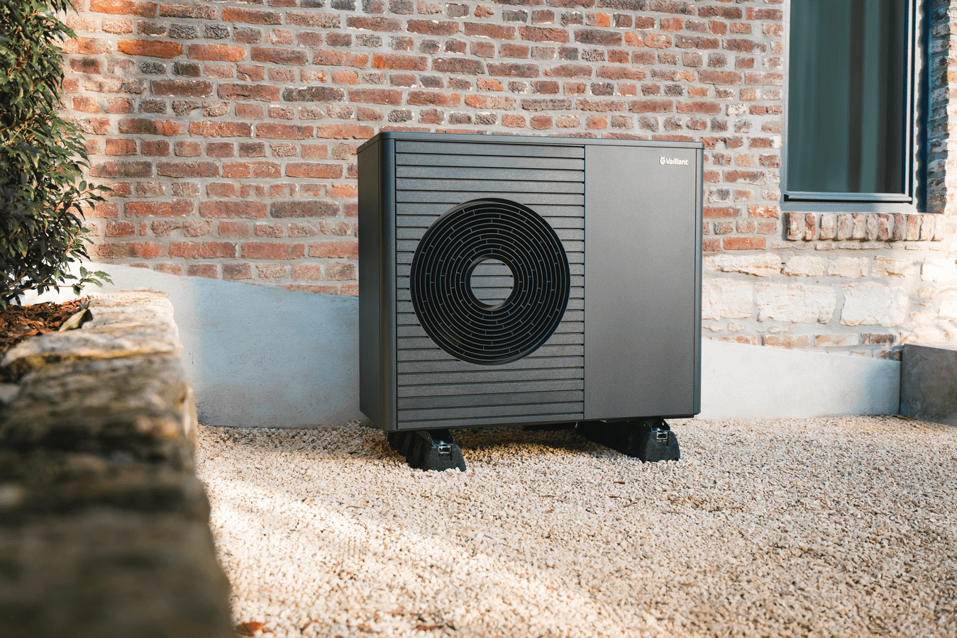 aroTHERM plus